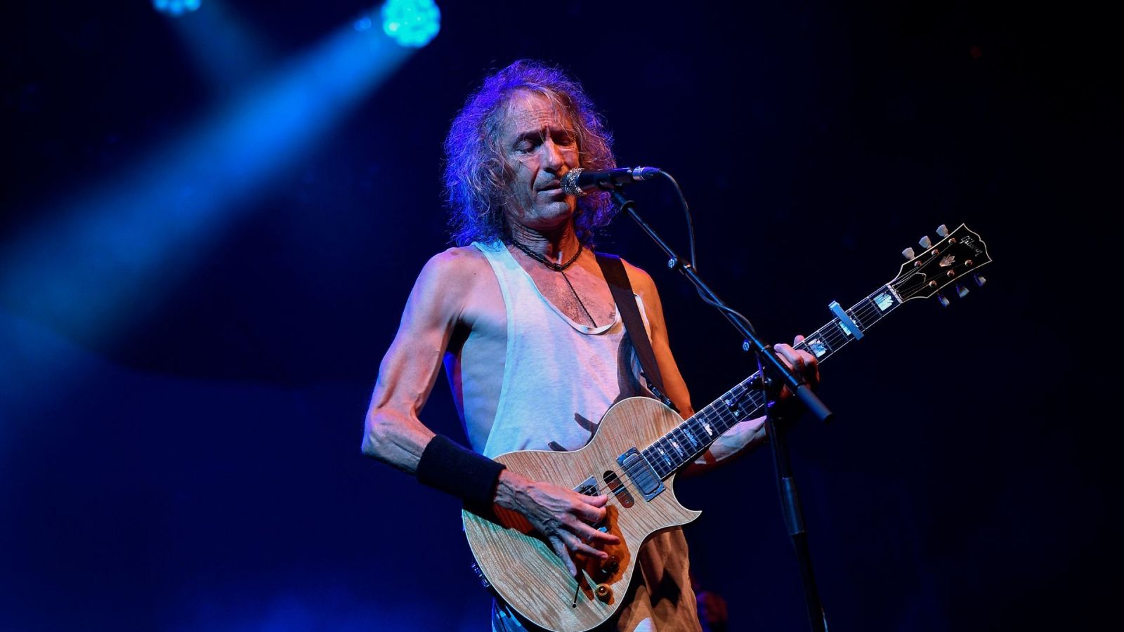 Ama,Ama y Ensancha el alma.